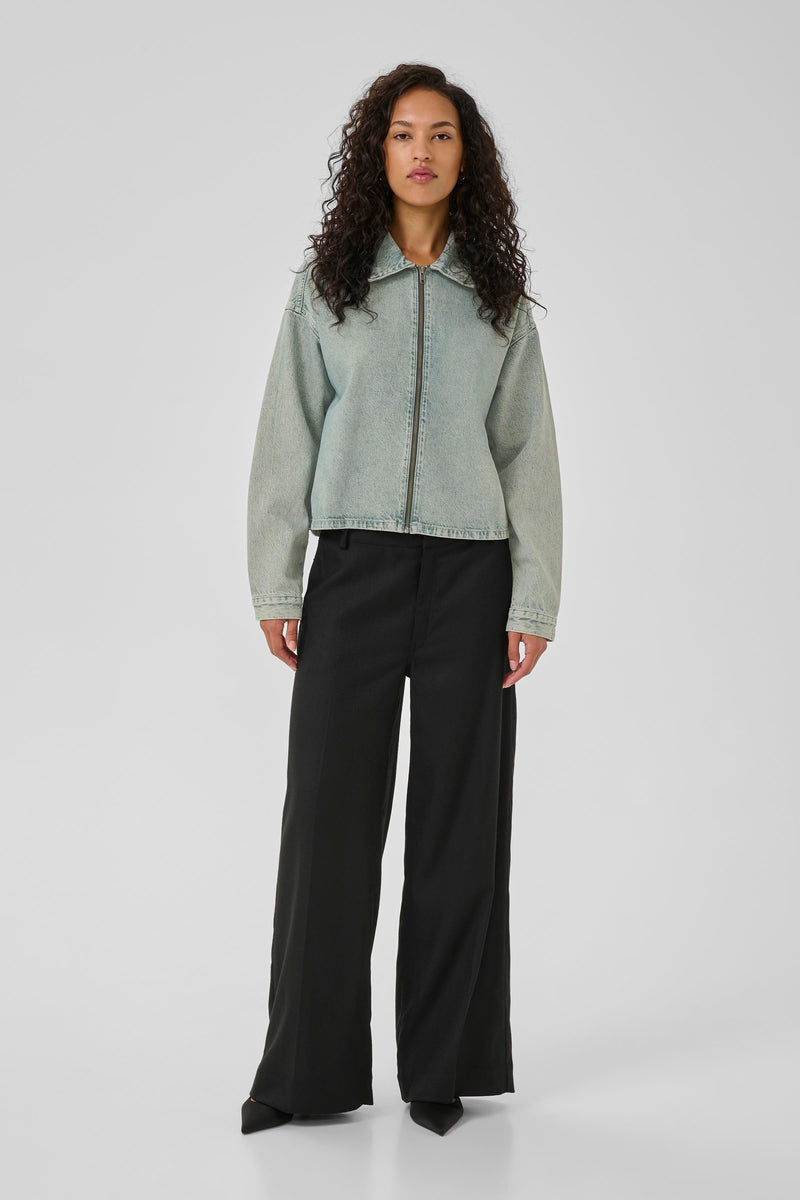Malea boxy Jacket light blue dirty wash