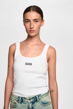 Drew logo top white