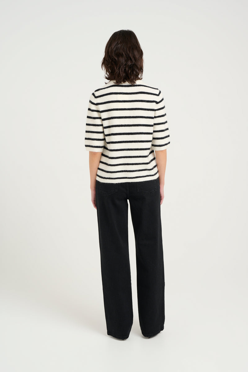 Alpha Strickshirt ivory black striped