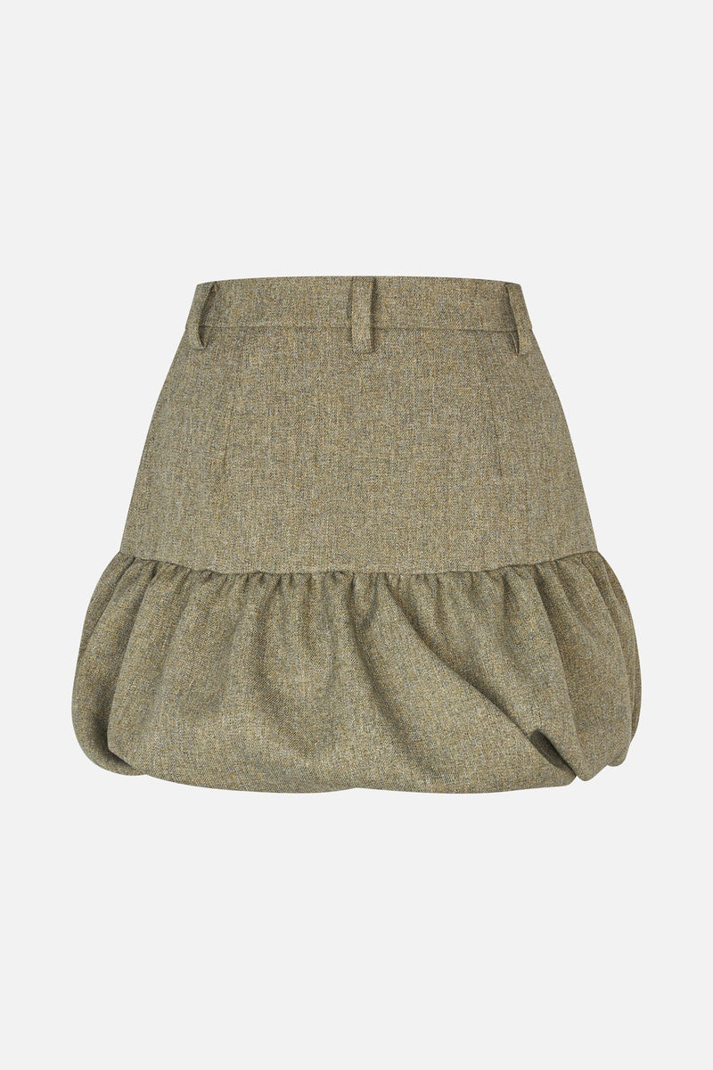 Sikita Rock straw yellow tweet