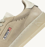 Autry Womens Dallas Sneaker suede/papyrus