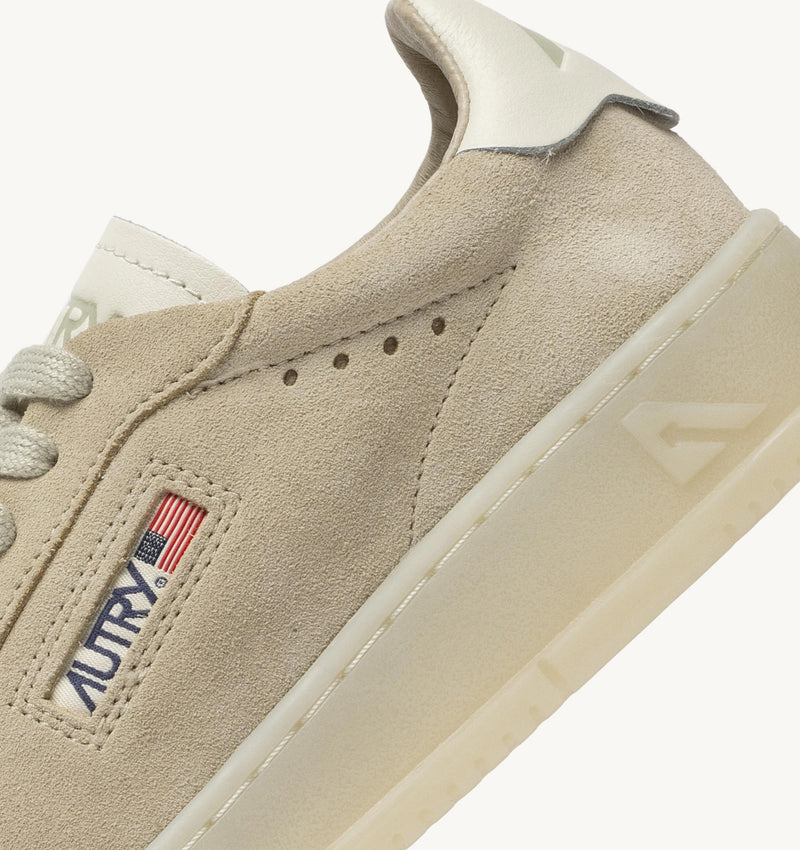 Autry Womens Dallas Sneaker suede/papyrus