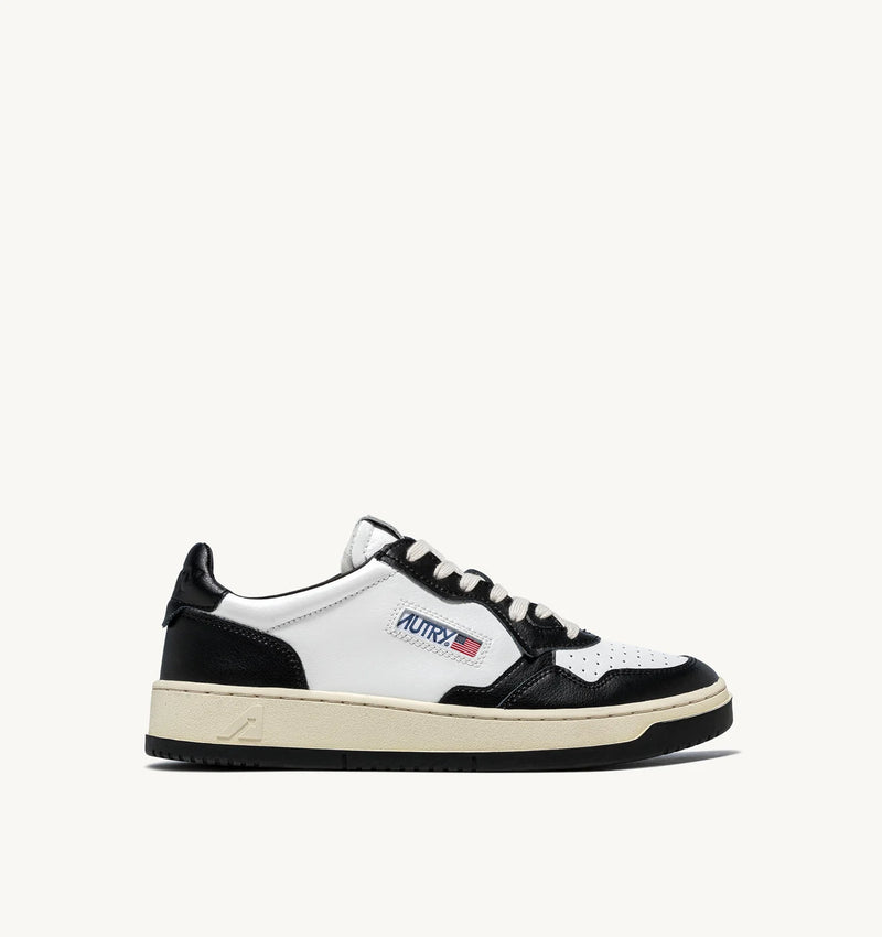 Autry Womens Medalist Sneaker bicolor white/black