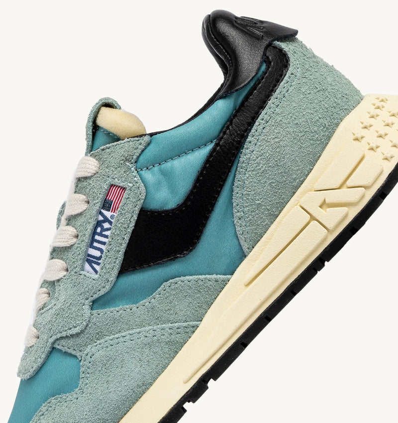 Autry Womens Reelwind light blue
