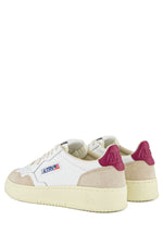 Autry Womens Medalist Sneaker Suede white/raspberry