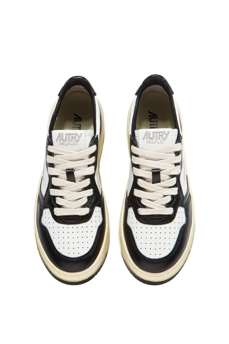 Autry Womens Medalist Platform Sneaker white/black